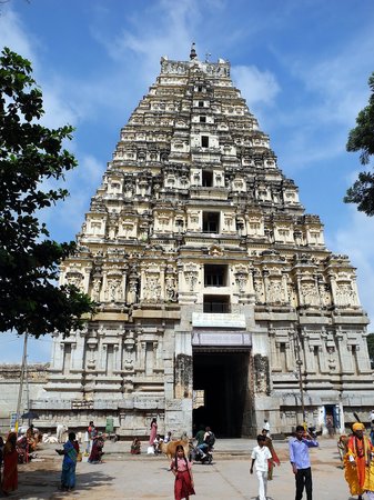 Photos of Virupaksha Temple, Hampi